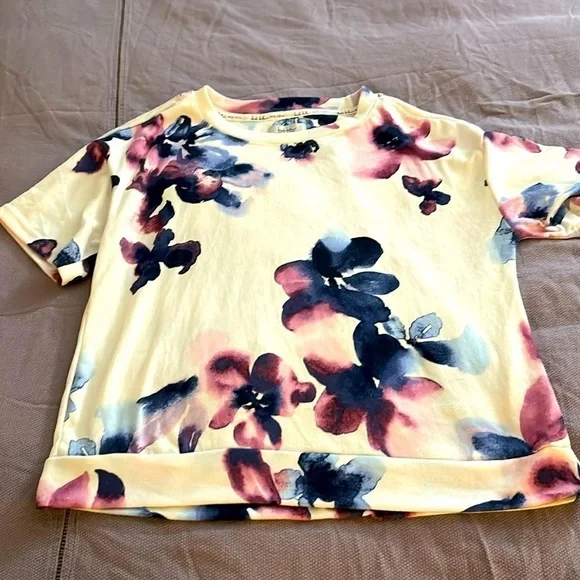 Nicole Miller Floral Loungewear Top - size M - Picture 1 of 4